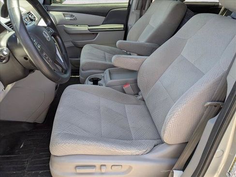 Used 2016 Honda Odyssey SE image 25
