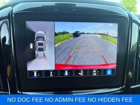 Used 2023 Chevrolet Traverse LT w/ LT Premium Package AWD/4WD image 22