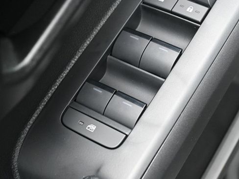 Certified 2025 Toyota Tacoma SR5 image 13