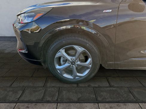 Certified 2023 Ford Escape ST-Line w/ Tech Pack #1 image 26