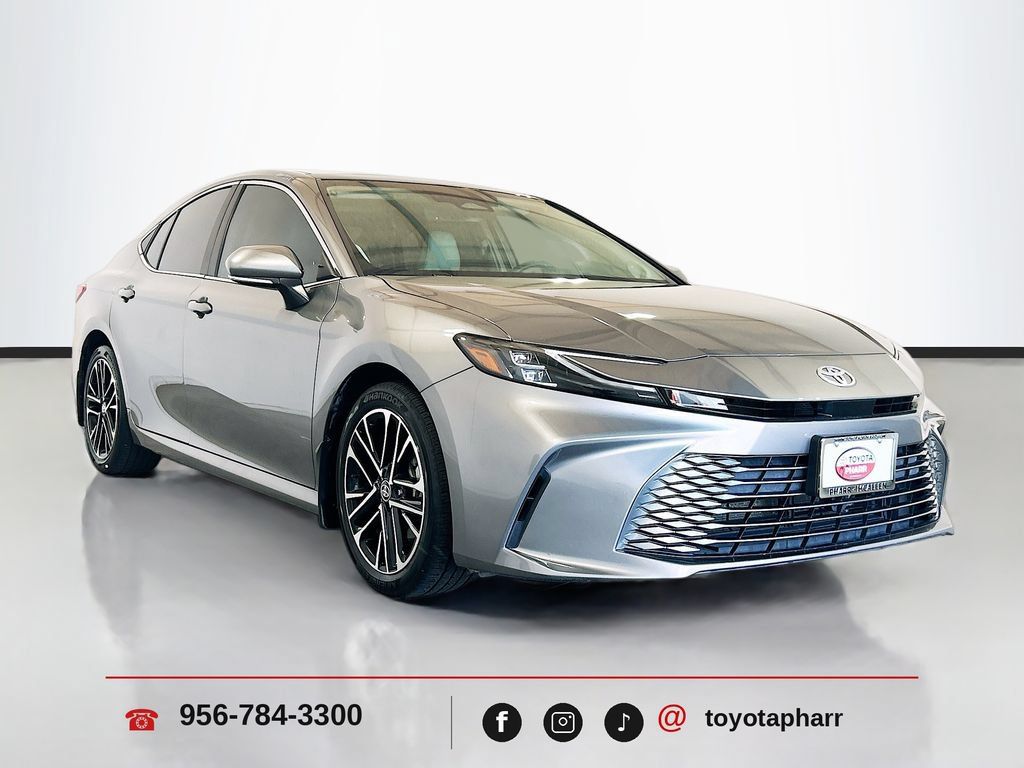 Used 2025 Toyota Camry XLE w/ Premium Package FWD image 3