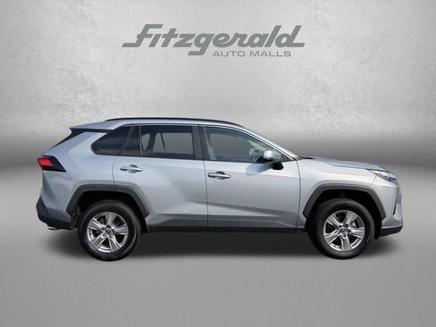 Used 2025 Toyota RAV4 XLE AWD/4WD image 11