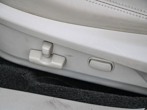 Used 2014 Subaru Outback 3.6R Limited image 20