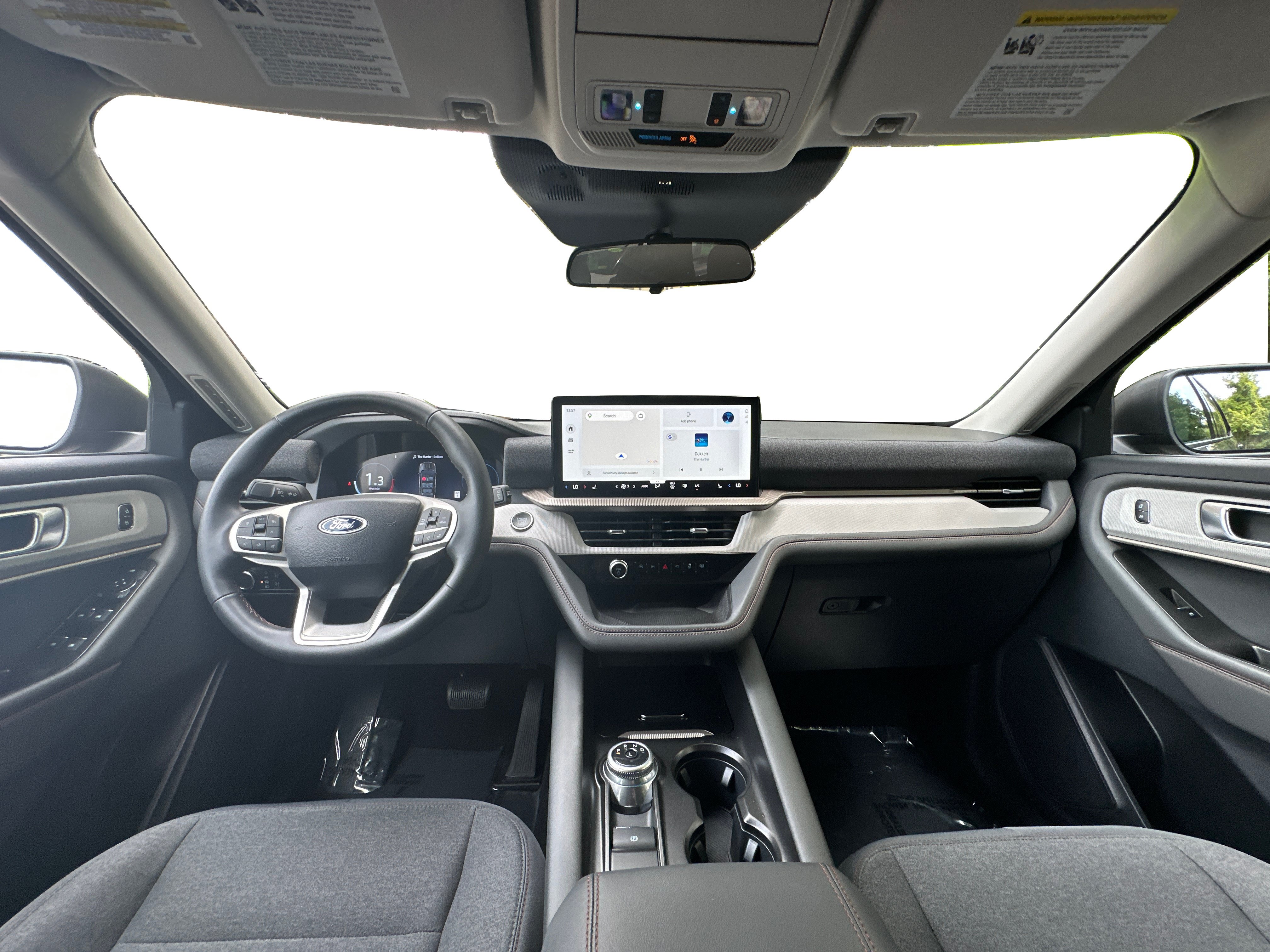 Used 2025 Ford Explorer Active AWD/4WD image 14