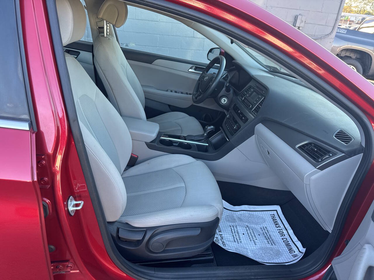 Used 2017 Hyundai Sonata SE FWD image 23