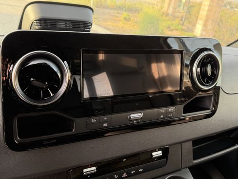 New 2026 Mercedes-Benz Sprinter 2500 image 21