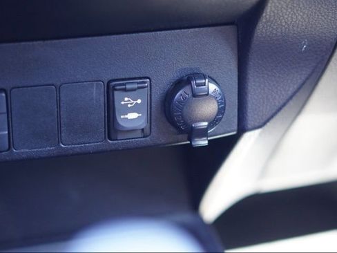 Used 2017 Toyota RAV4 Platinum w/ Cargo Management Package image 30