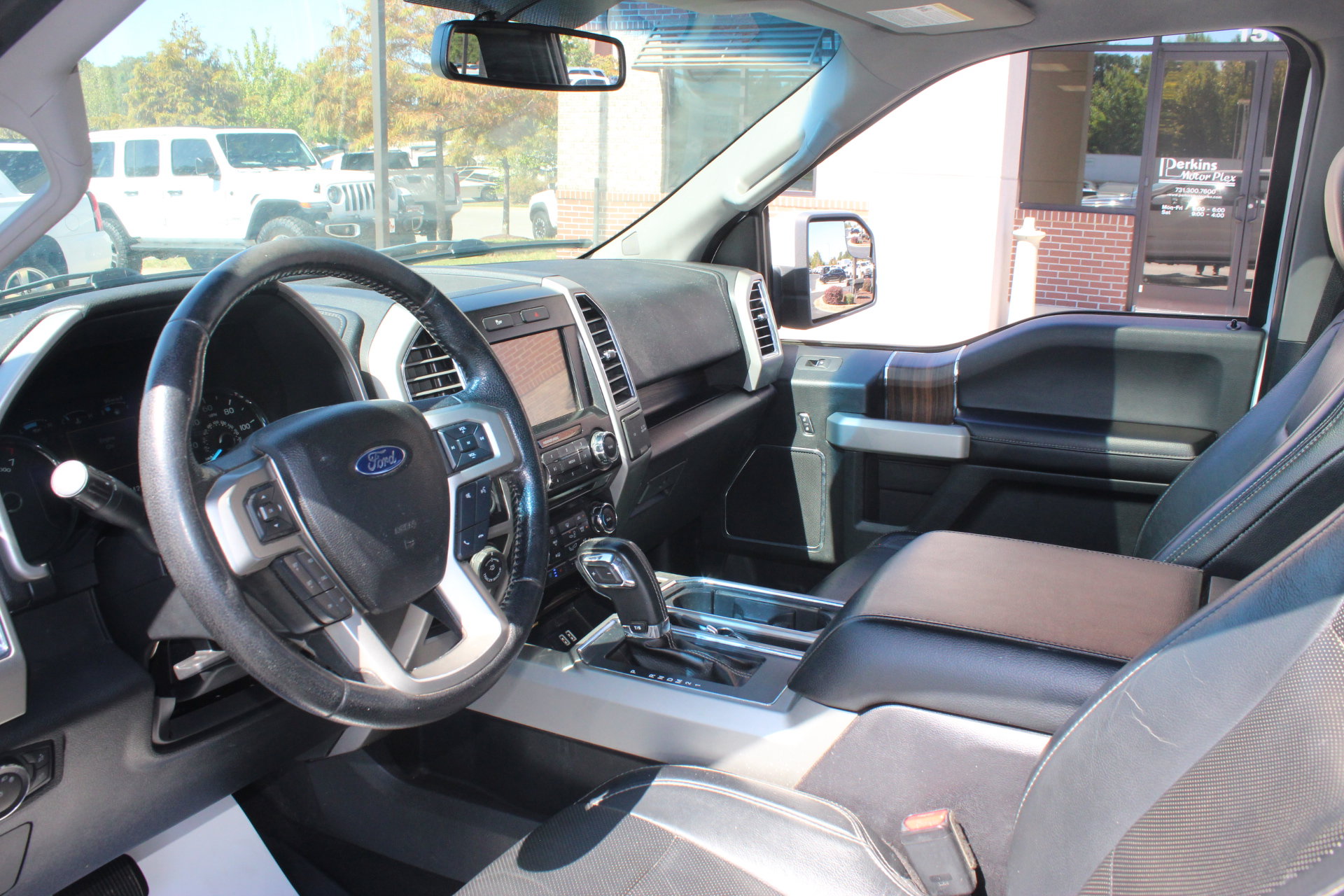 Used 2016 Ford F150 Lariat RWD image 14