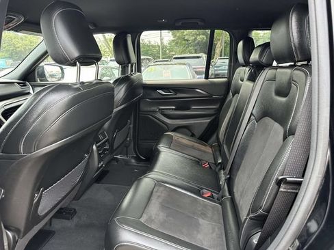 Certified 2023 Jeep Grand Cherokee Altitude AWD/4WD image 7