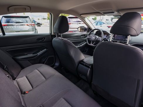 Used 2025 Nissan Altima 2.5 S image 16