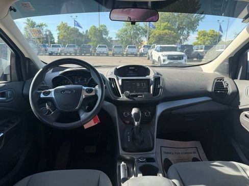 Used 2016 Ford Escape SE AWD/4WD image 2