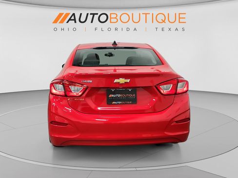 Used 2018 Chevrolet Cruze LS FWD image 4