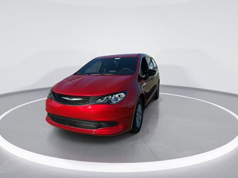 New 2026 Chrysler Voyager LX image 3