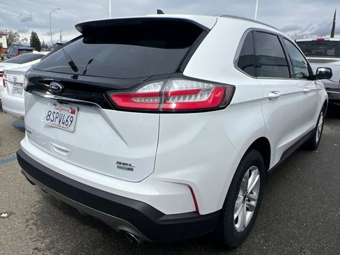 Used 2020 Ford Edge SEL image 2