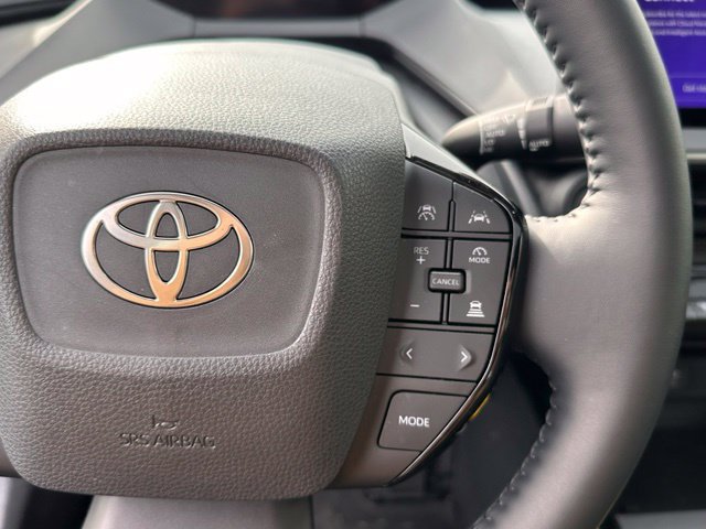 Used 2024 Toyota Prius XLE FWD image 22