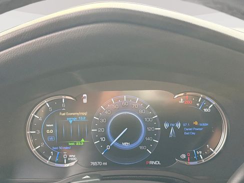Used 2019 Cadillac Escalade ESV Premium Luxury RWD image 10