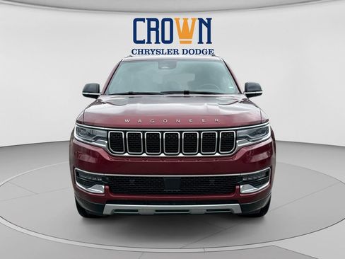 Used 2024 Jeep Wagoneer Series II w/ Flexible Seating Group AWD/4WD image 8