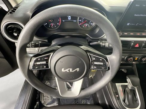 Used 2023 Kia Forte LXS image 11