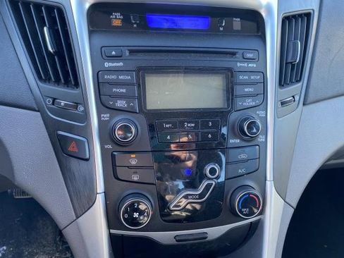 Used 2012 Hyundai Sonata GLS FWD image 10