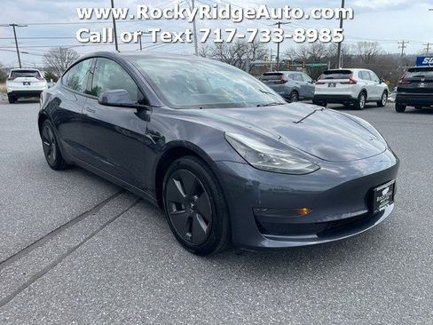Used 2023 Tesla Model 3 Standard Range image 9