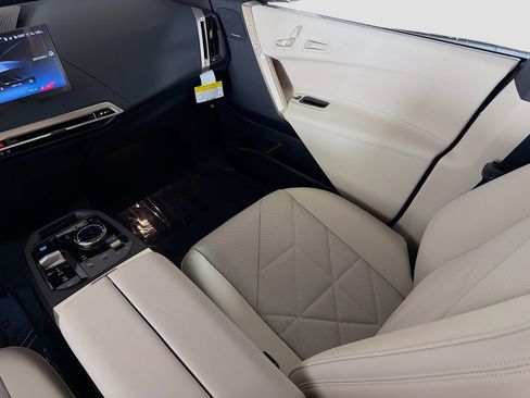New 2026 BMW iX xDrive60 AWD/4WD image 25