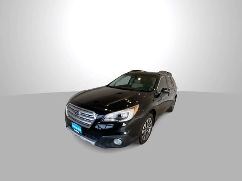 Used 2017 Subaru Outback 2.5i Limited w/ Popular Package #5 image 4