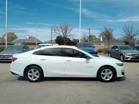 Used 2023 Chevrolet Malibu LS image 5