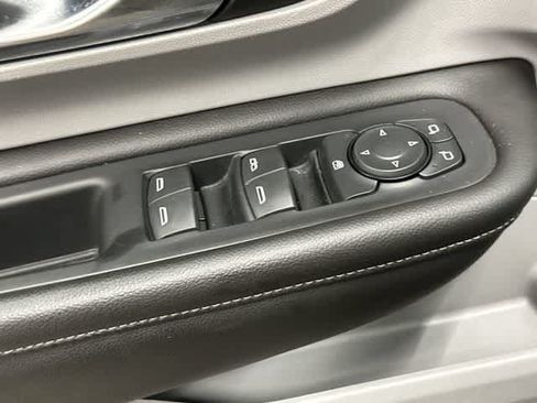 Used 2024 GMC Terrain SLT FWD image 20