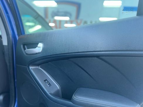 Used 2017 Kia Forte LX FWD image 50