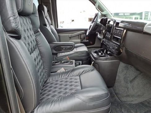 New 2026 GMC Savana 2500 w/ Driver Convenience Package image 7