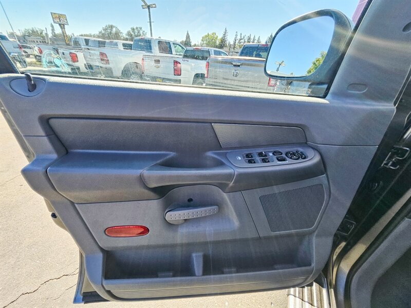 Used 2006 Dodge Ram 2500 Truck SLT AWD/4WD image 22