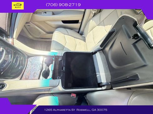 Used 2016 Cadillac Escalade ESV Premium RWD image 20
