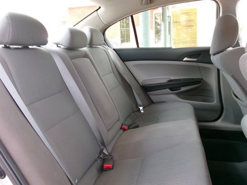 Used 2012 Honda Accord LX image 29