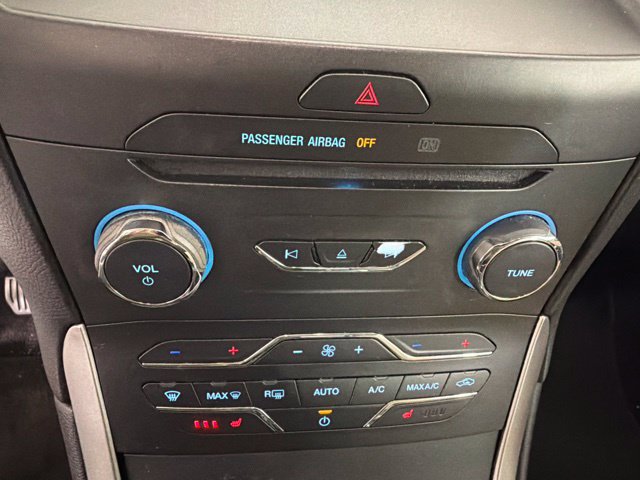 Certified 2017 Ford Edge SEL w/ Equipment Group 201A FWD image 26