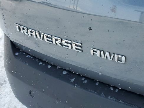 Used 2019 Chevrolet Traverse LT image 35
