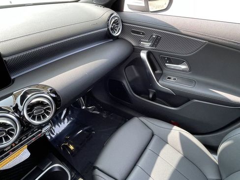 Certified 2025 Mercedes-Benz CLA 250 4MATIC image 33