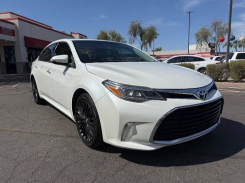 Used 2016 Toyota Avalon Touring FWD image 1