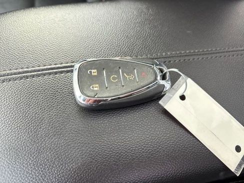 Used 2018 Chevrolet Equinox Premier image 53