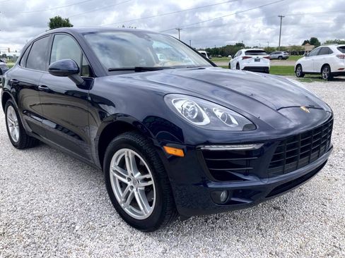 Used 2017 Porsche Macan AWD/4WD image 4