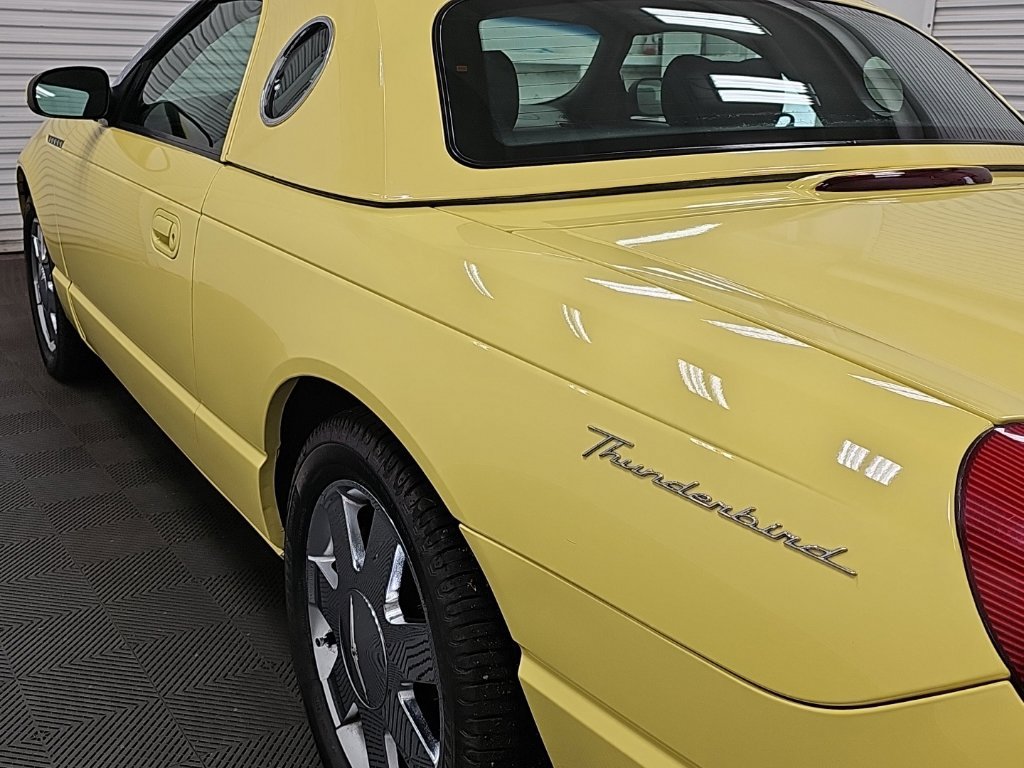 Used 2002 Ford Thunderbird RWD image 7