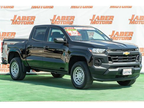 Used 2023 Chevrolet Colorado W/T RWD image 1