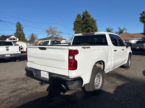 Used 2022 Chevrolet Silverado 1500 W/T w/ Trailering Package image 4