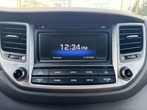 Used 2017 Hyundai Tucson SE image 23