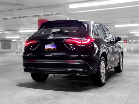 Used 2024 Honda HR-V LX image 6