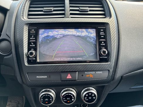 Used 2021 Mitsubishi Outlander Sport ES AWD/4WD image 25