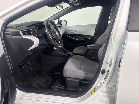 Used 2023 Toyota Corolla SE FWD image 16