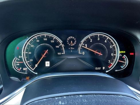 Used 2017 BMW 740i RWD image 13