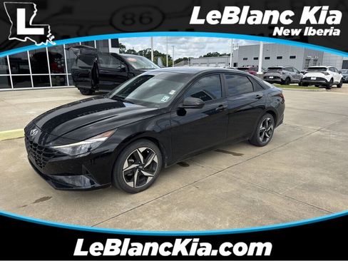 Used 2023 Hyundai Elantra SEL w/ Convenience Package FWD image 1