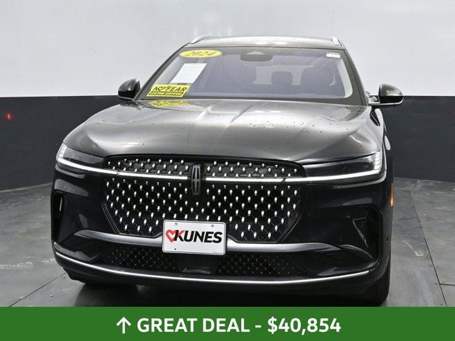 Used 2024 Lincoln Nautilus Reserve AWD/4WD image 12