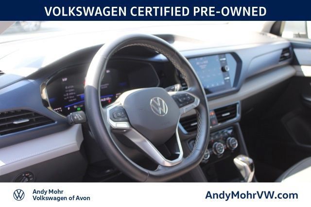 Used 2024 Volkswagen Taos SE FWD image 17